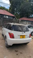 Toyota IST 2006 Pearl - 4