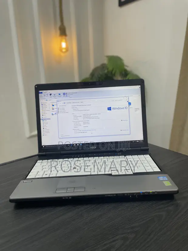 Laptop Fujitsu Lifebook A3510 - Intel Core i5, 6GB RAM, 320GB HDD - 1