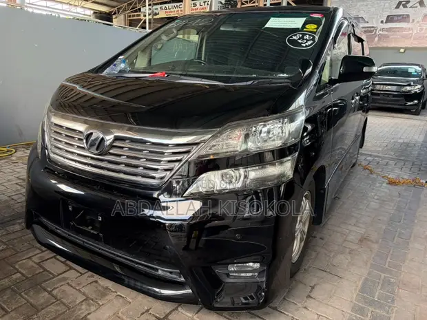 Toyota Vellfire V 2.4 FWD 7-Seater 2010 - 1