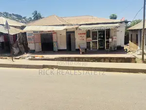 5 Bedroom House for Sale in Kirumba