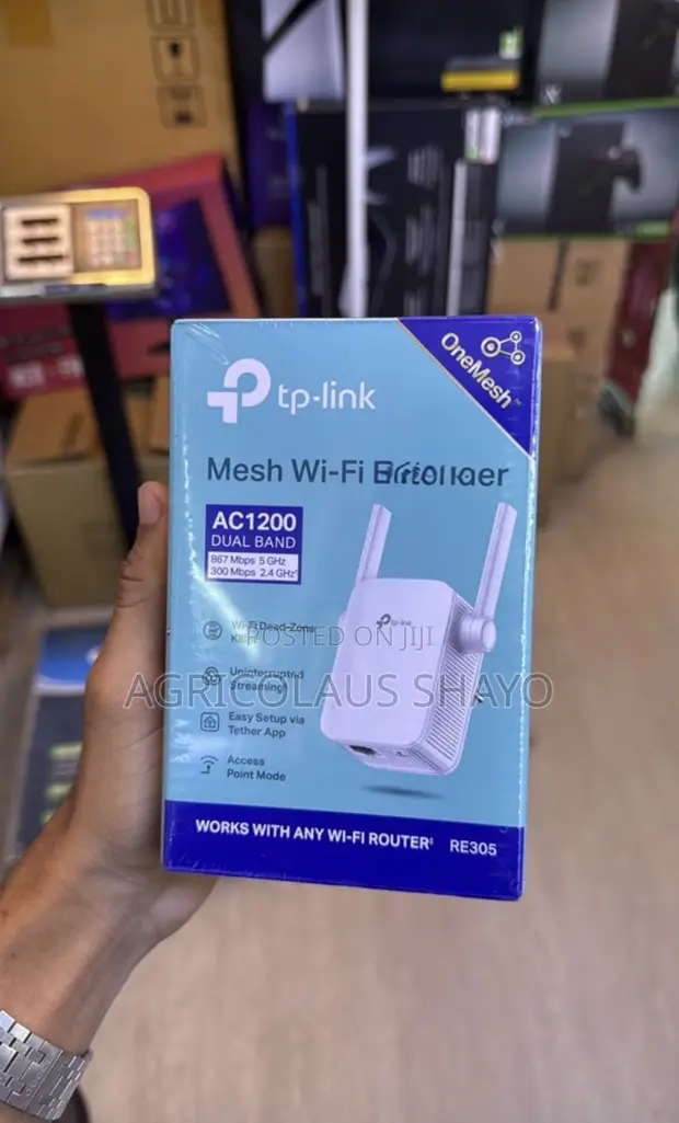 TP-Link AC1200 Dual Band Mesh Wi-Fi Extender (RE305) - 1