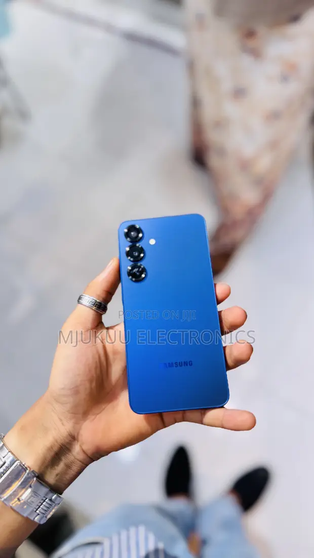 New Samsung Galaxy S25 256GB Blue - 1