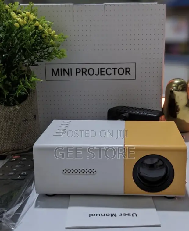 YG-300 Portable LED Mini Projector - 1