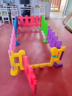 Plastic Baby Fence (6 Panels, 1 Door)