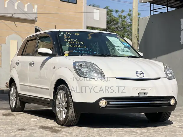 Mazda Verisa 2008 - 1