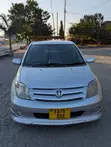 Toyota IST 2005 Silver - 1