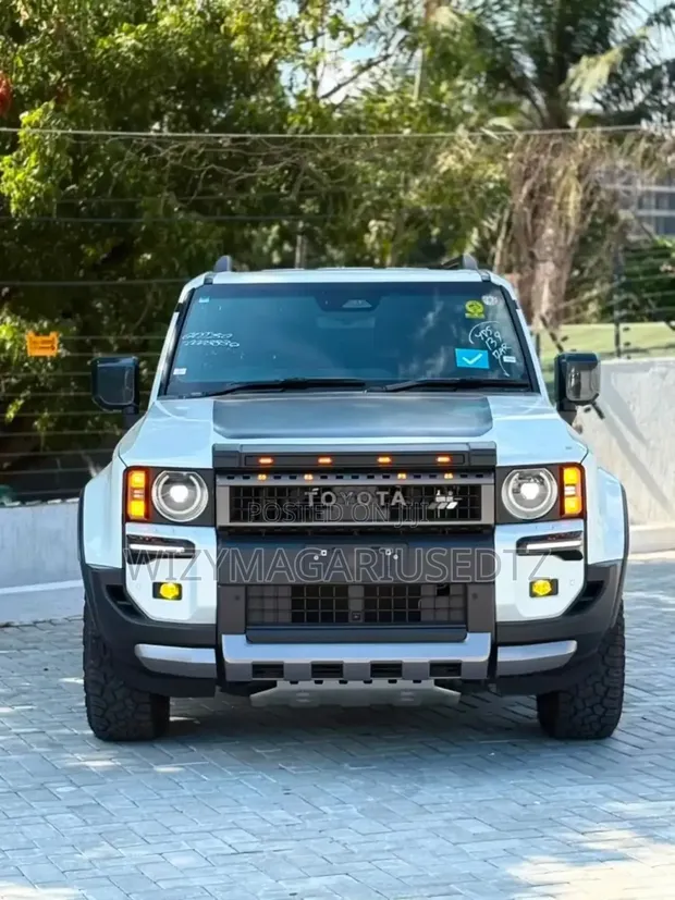 Toyota Land Cruiser Prado 2024 White - 1