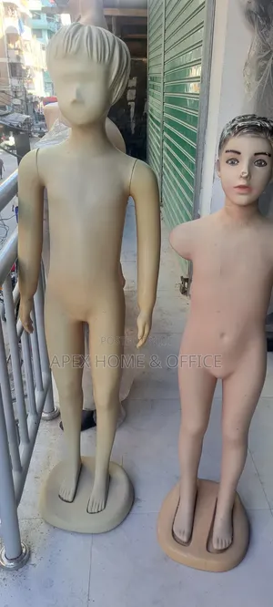 Mannequin ya Watoto kwa Ajili ya Kuonyesha Nguo