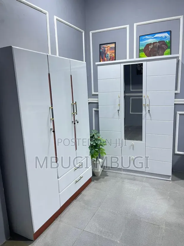 Kabati la Nguo 3-Door Mpya na Droo - 1