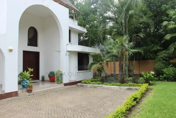 5 Bedroom Apartment for Sale in Masaki - 1