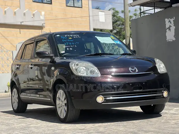 Mazda Verisa 2011 Maroon - 1
