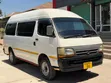 Toyota HiAce 2002 Nyeupe - 3