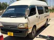 Toyota HiAce 2002 Nyeupe - 4