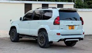 Toyota Land Cruiser Prado 2008 Nyeupe