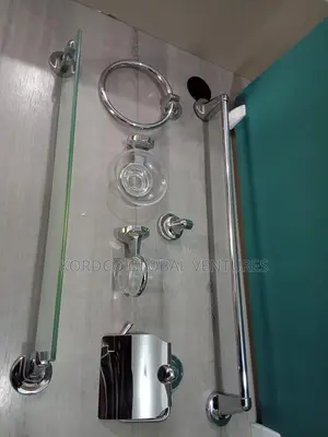 Bathroom Accessories Set - Glass KK-5600