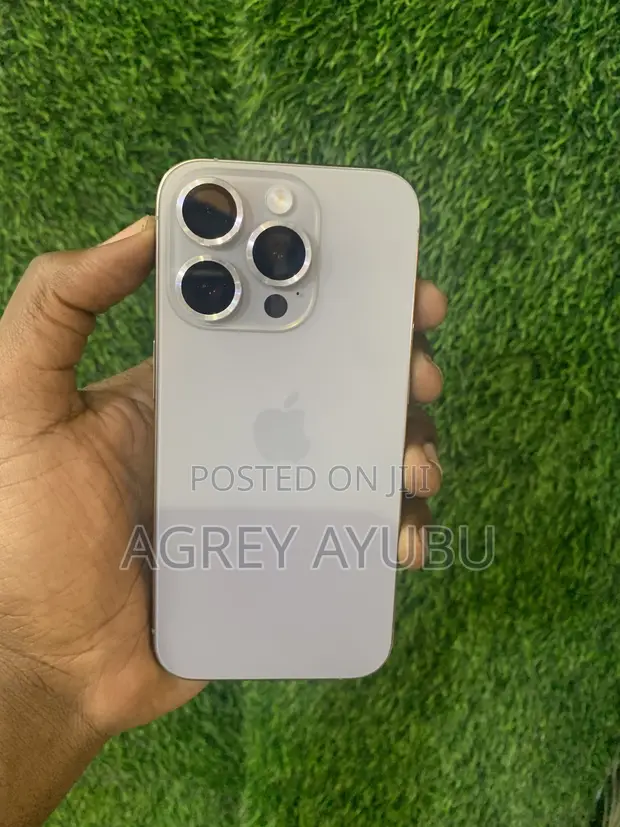 Apple iPhone 15 Pro 256GB Used - 1