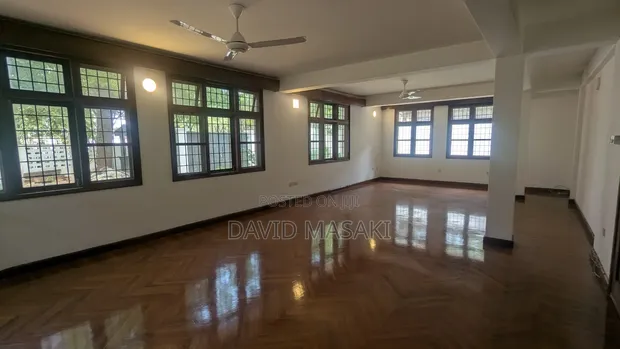 5 Bedroom House for Rent in Villa, Masaki - 1