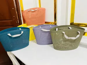 Vikapu vya Plastiki kwa Manunuzi