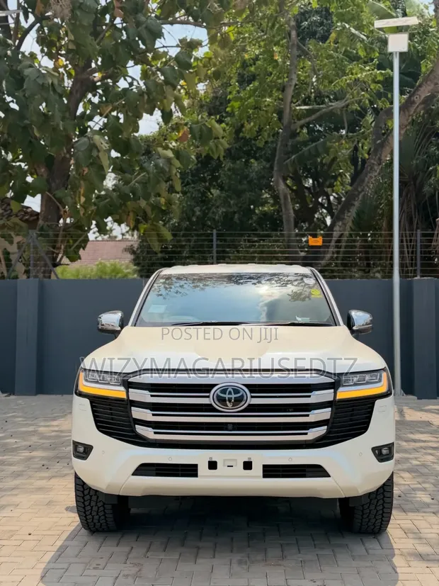 2022 Toyota Land Cruiser VX VJA300 - 1