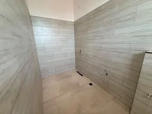 Nyumba ya Kifahari Vyumba 7 Kunduchi Inauzwa