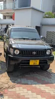 Toyota Land Cruiser Prado 2005 Nyeusi - 1