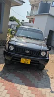 Toyota Land Cruiser Prado 2005 Nyeusi - 4
