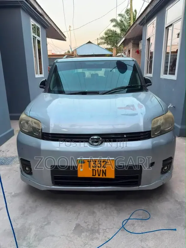 Toyota Corolla Rumion 2008 Silver - 1