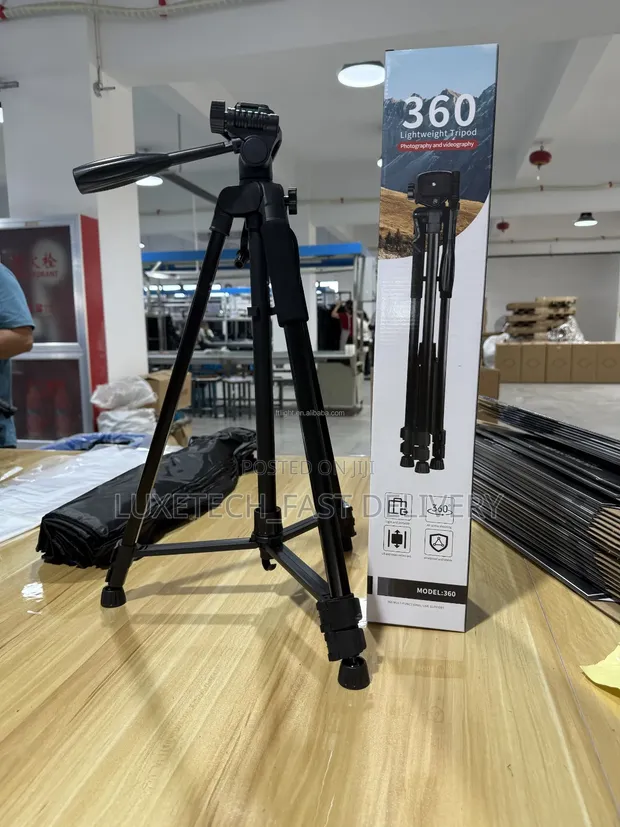 360° Lightweight Aluminum Tripod - 160cm Phone & Camera Stand - 1