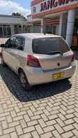 Toyota Vitz 2005 Beige - 3