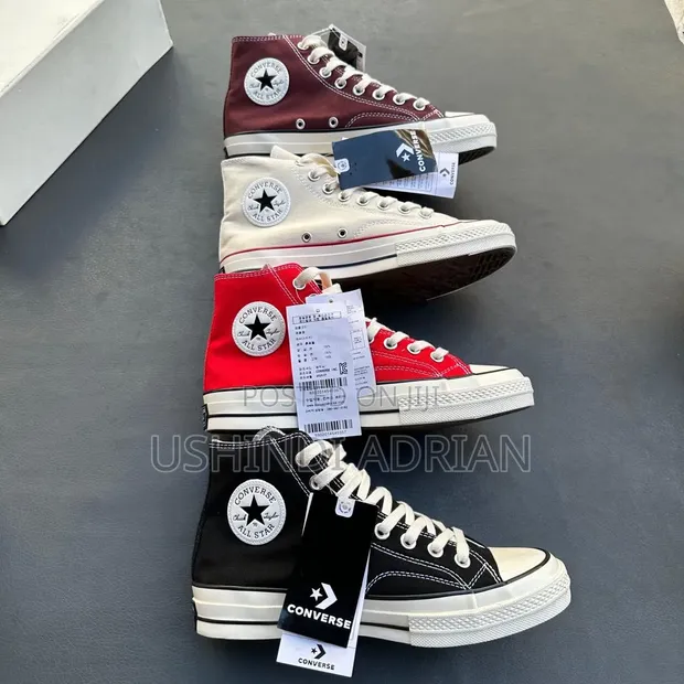 Converse Chuck Taylor Shoes - 1