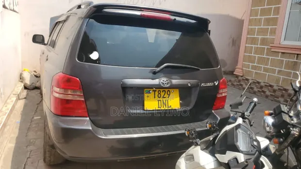 Toyota Kluger 2005 Gray - 1