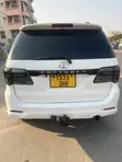 Toyota Fortuner 2.7 AWD 2008 White - 3