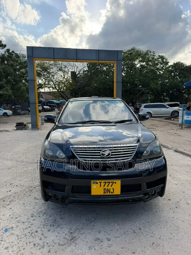 Toyota Harrier 2004 Black - 1