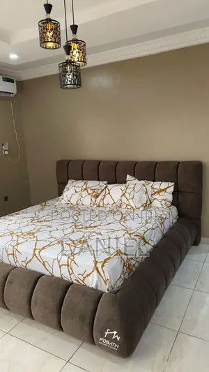 SofaSofa Bedsofa Queen Cream & Chocolate