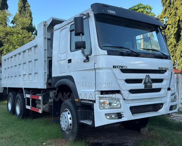 Howo Sino 371hp Lori la Mchanga (2015) - 1