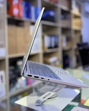 New HP 14-ep0063 Laptop: 8GB RAM, 512GB SSD, Core i3