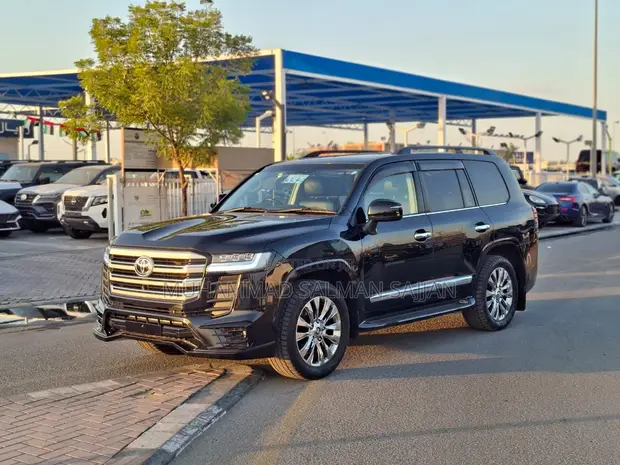 Toyota Land Cruiser 2014 Black - 1
