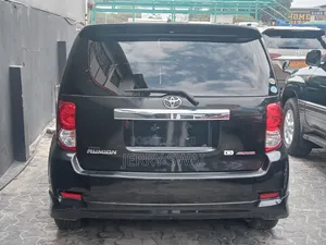 Toyota Rumion 2009 Black