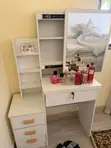 Dressing Table with Vanity Mirror - 1