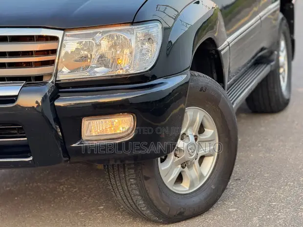 Toyota Land Cruiser V8 2002 Black - 1