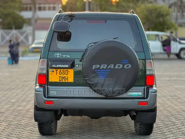 Toyota Land Cruiser Prado TX 2009 Kijani - 1