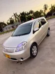 Toyota Raum 2004 Silver - 3