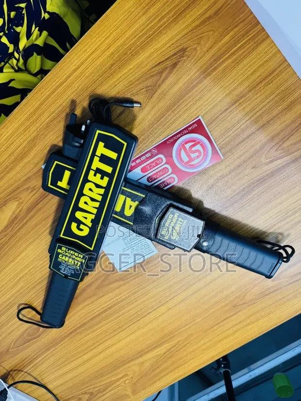 MD-3003B1 Hand-Held Security Metal Detector Wand - 1