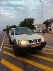 Nissan Hardbody 2004 White - 5