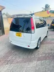 Toyota Noah 2.0 FWD (8 Seater) 2001 White - 2
