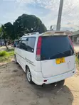 Toyota Noah 2.0 FWD (Viti 8) 2001 Nyeupe - 1