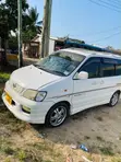 Toyota Noah 2.0 FWD (Viti 8) 2001 Nyeupe - 4