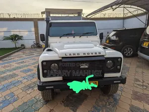 Land Rover LR2 HSE 2010 White
