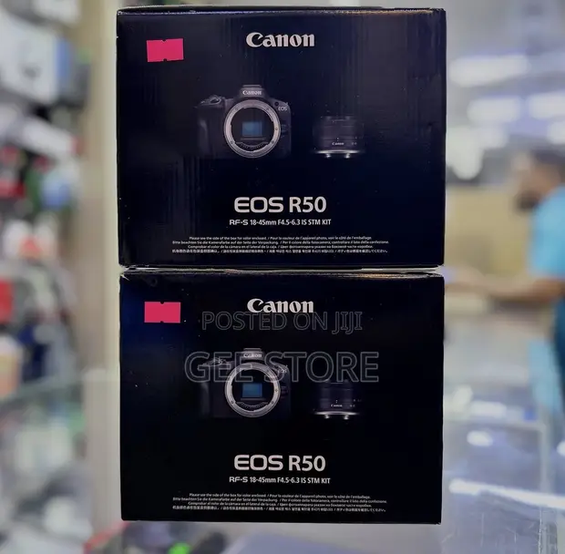 Canon EOS R50 RF-S 18-45mm f/4.5-6.3 IS STM Kit - 1