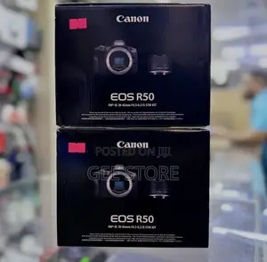 Canon EOS R50 RF-S 18-45mm f/4.5-6.3 IS STM Kit
